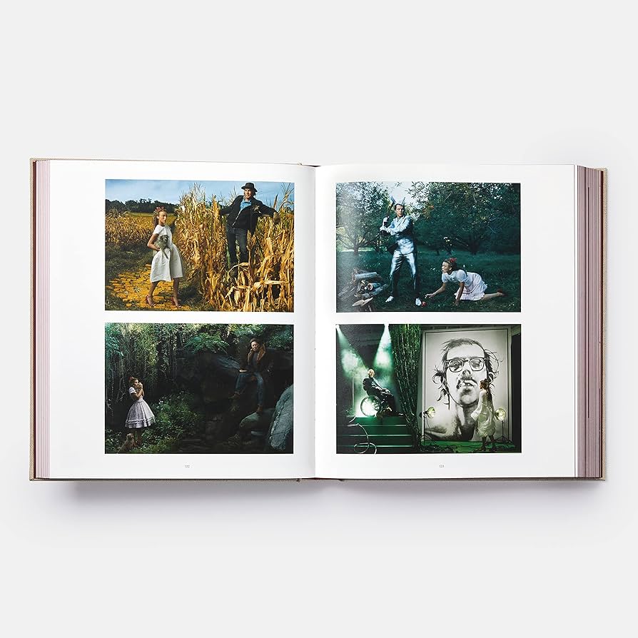 【洋書】Annie Leibovitz: Wonderland Annie Leibovitz Wonderland (SIGNED by Annie Leibovitz